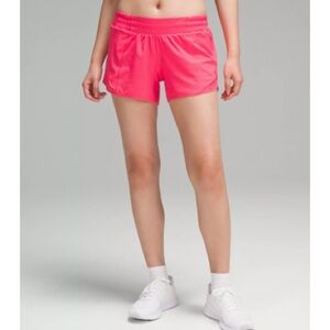Lululemon Hotty Hot Low Rise shorts (4”) - lip gloss